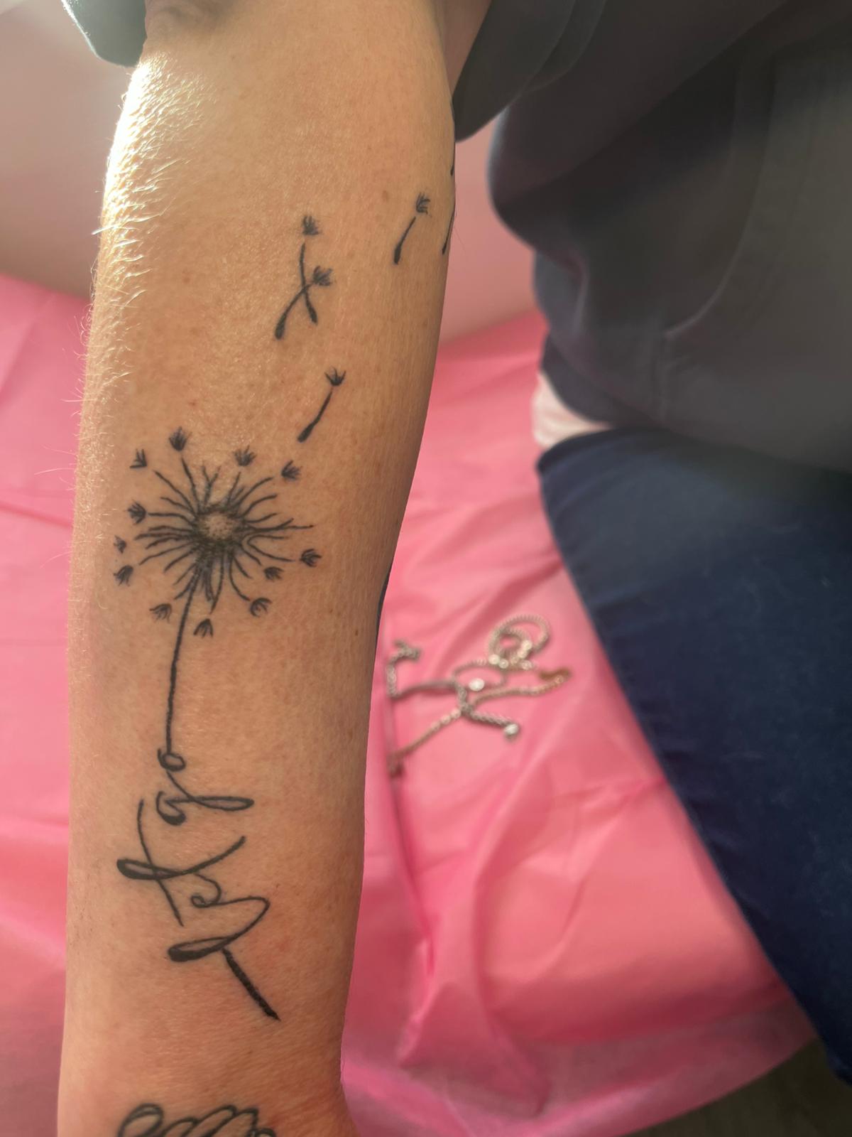 Elegant minimalist fine line design by Ink By LOLO Ainsdale